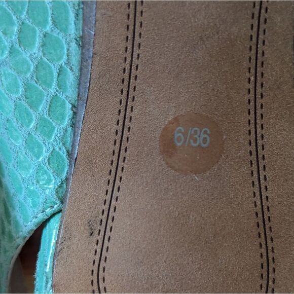 DKNY Coastal Beach Mermaid Tropical Chic Leather Snakeskin Textured Slingbacks 6 - Picture 9 of 10